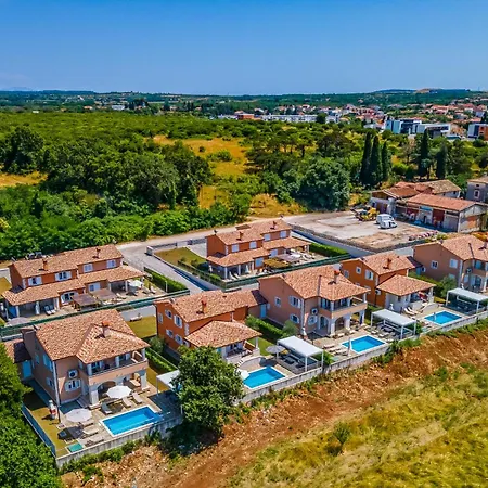 Villa Lotus Elite Estate Pula