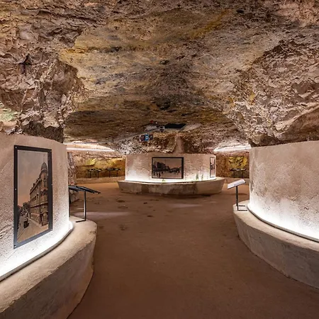 Lotus Elite Estate فيلة بولا