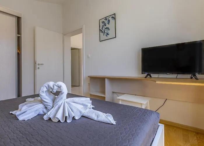 فيلة Lotus Elite Estate *