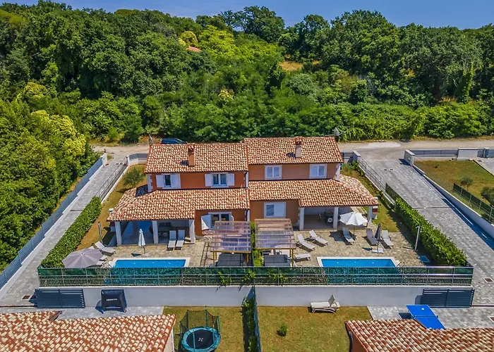 Lotus Elite Estate فيلة *