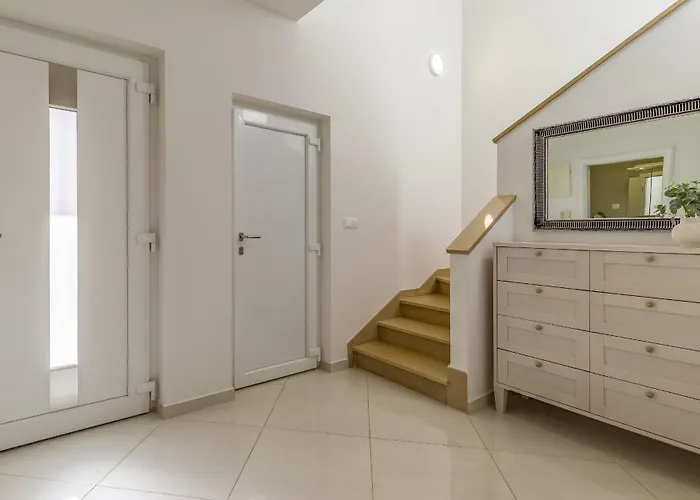 فيلة Lotus Elite Estate *