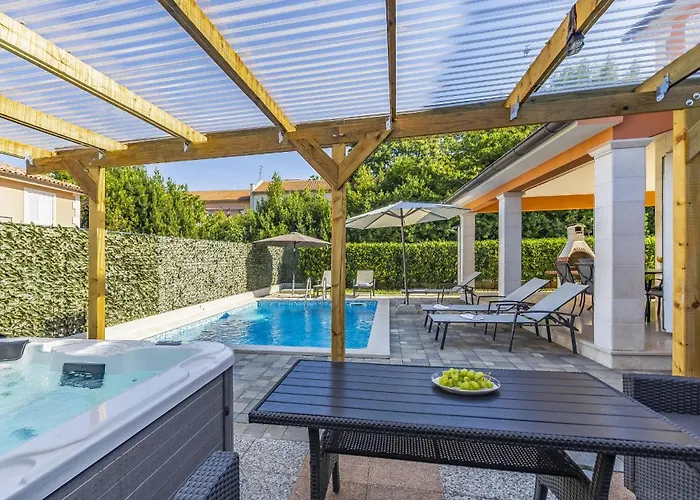 Lotus Elite Estate *