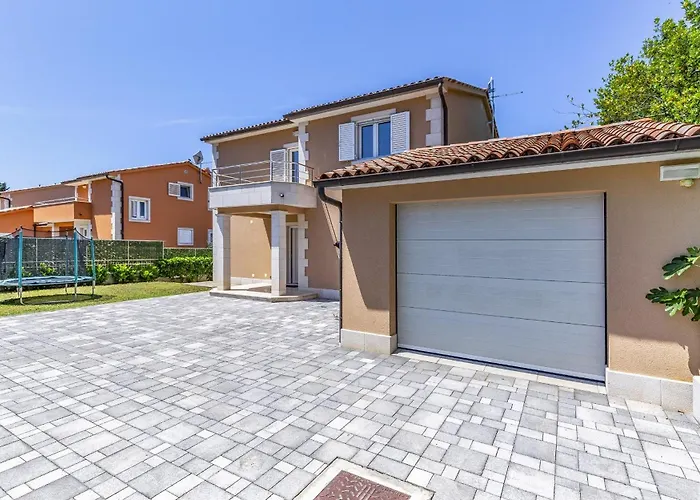 Lotus Elite Estate *