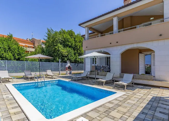 Lotus Elite Estate *